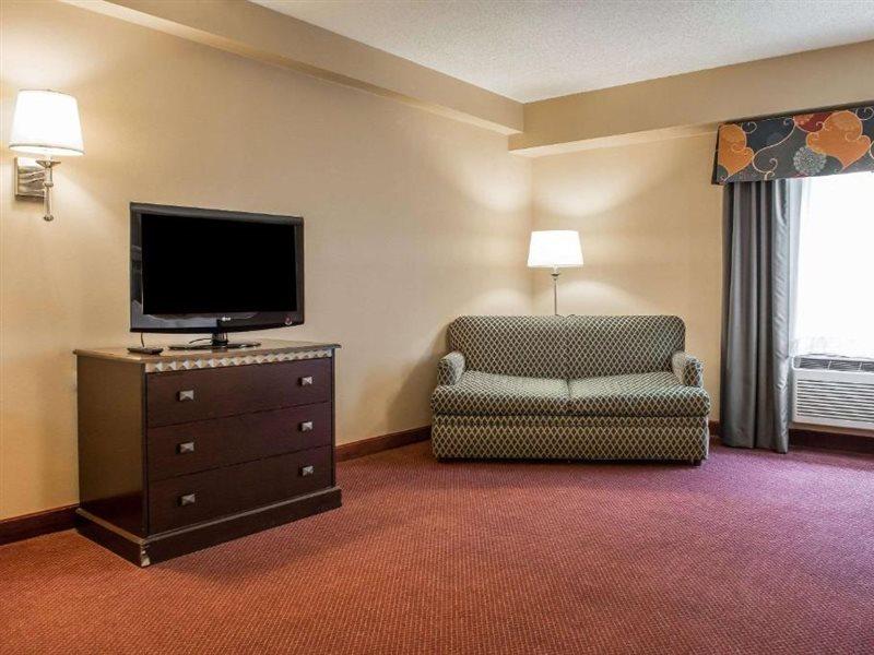 Wingate By Wyndham Pittsburgh Hotel
