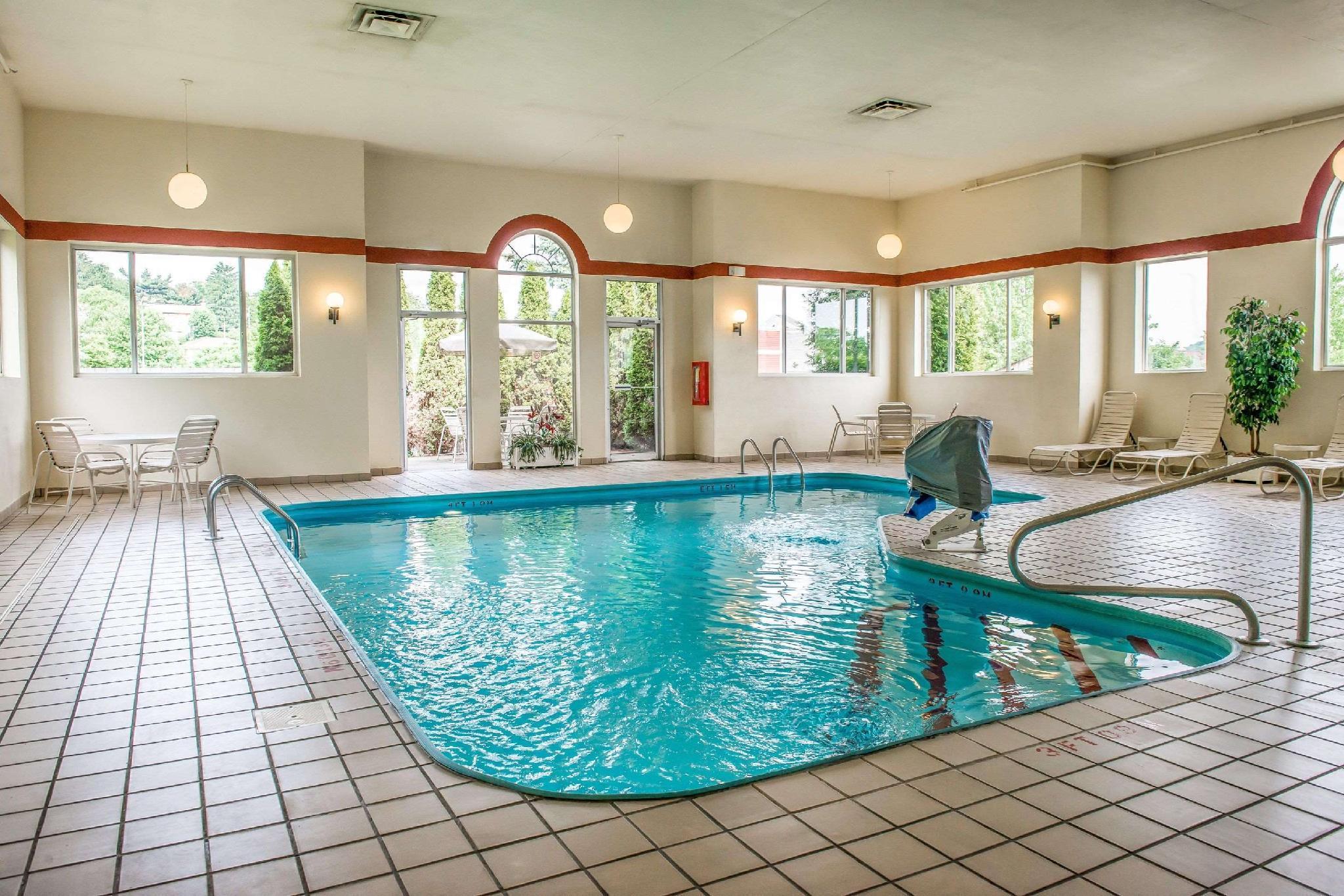 Hotel Wingate By Wyndham Pittsburgh New Stanton