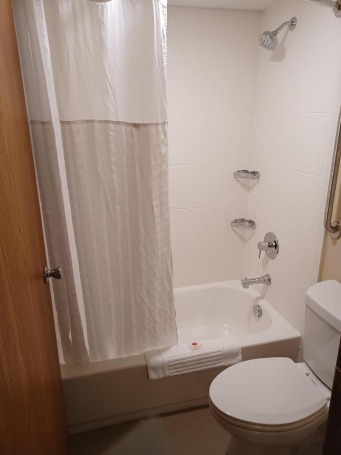 Wingate By Wyndham Pittsburgh 3*